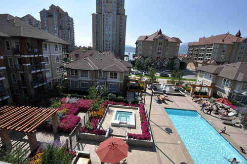 Waterscapes Resort By Dkra Kelowna Exteriör bild